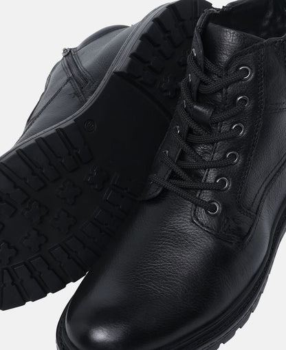 Schnürstiefeletten