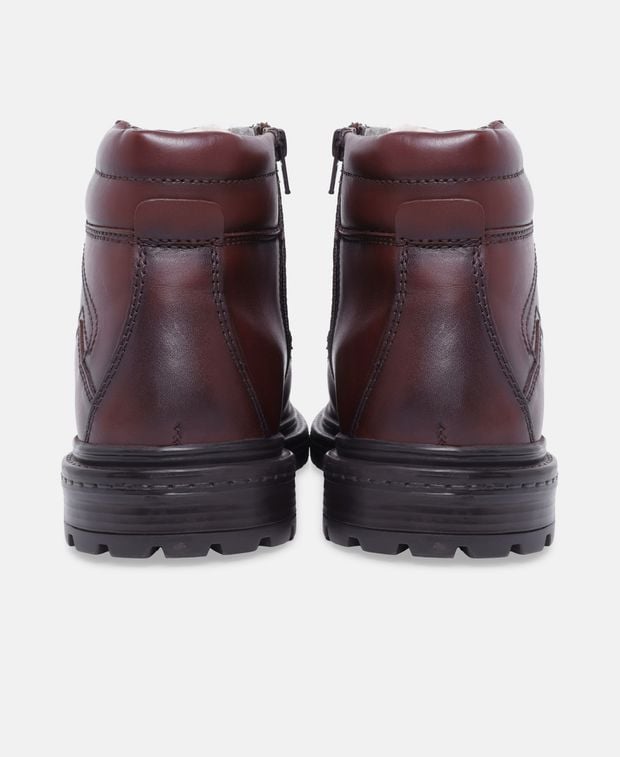 Schnürstiefeletten