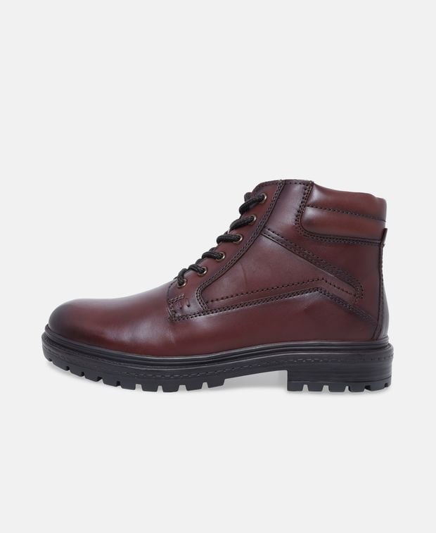 Schnürstiefeletten