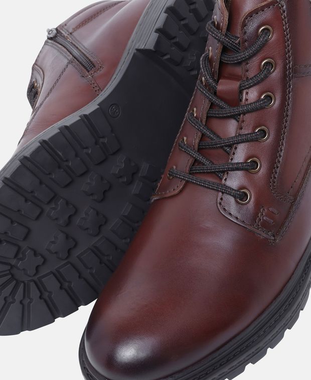 Schnürstiefeletten