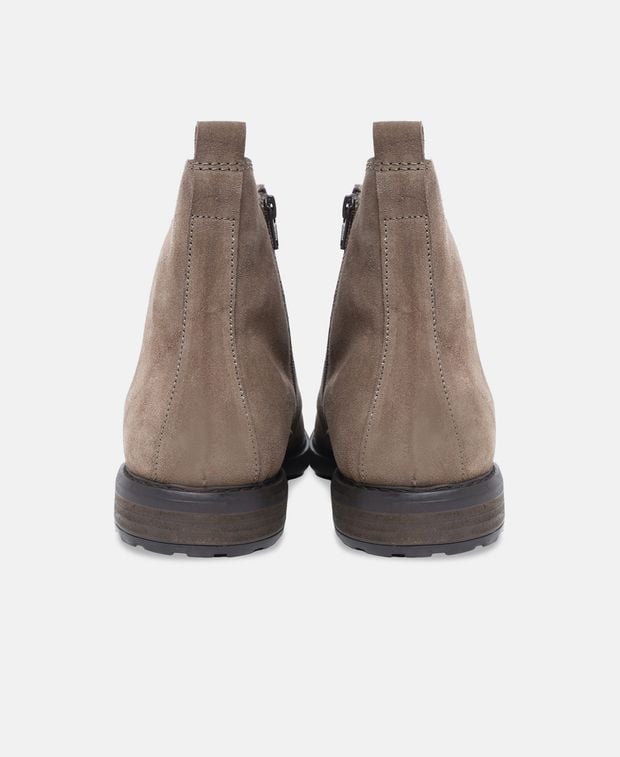 Chelsea Boots