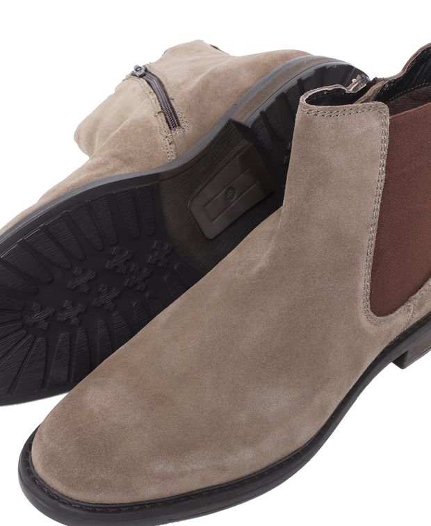 Chelsea Boots