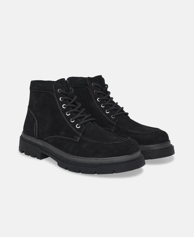 Schnürstiefeletten