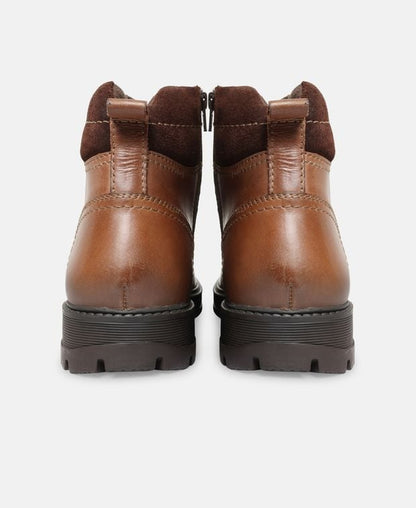 Schnürstiefeletten