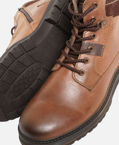 Schnürstiefeletten
