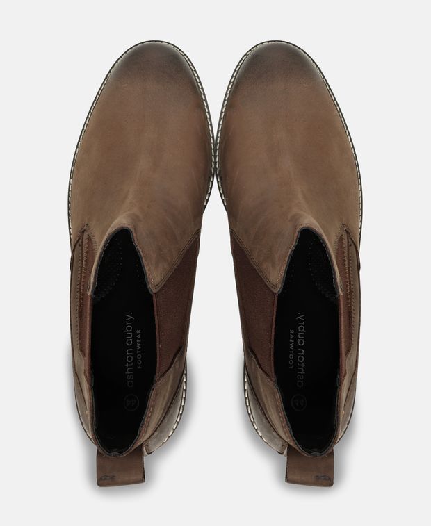 Chelsea Boots