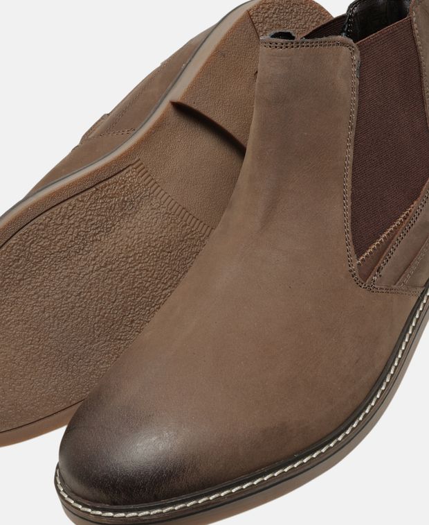 Chelsea Boots