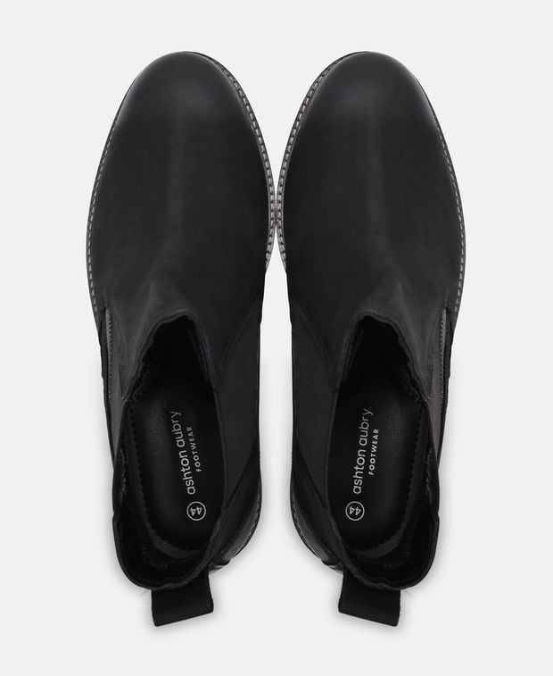Chelsea Boots