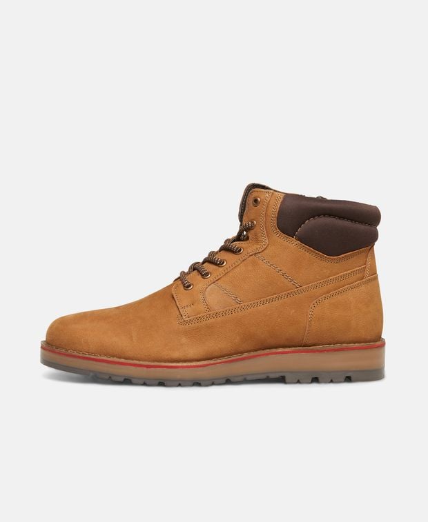 Schnürboots