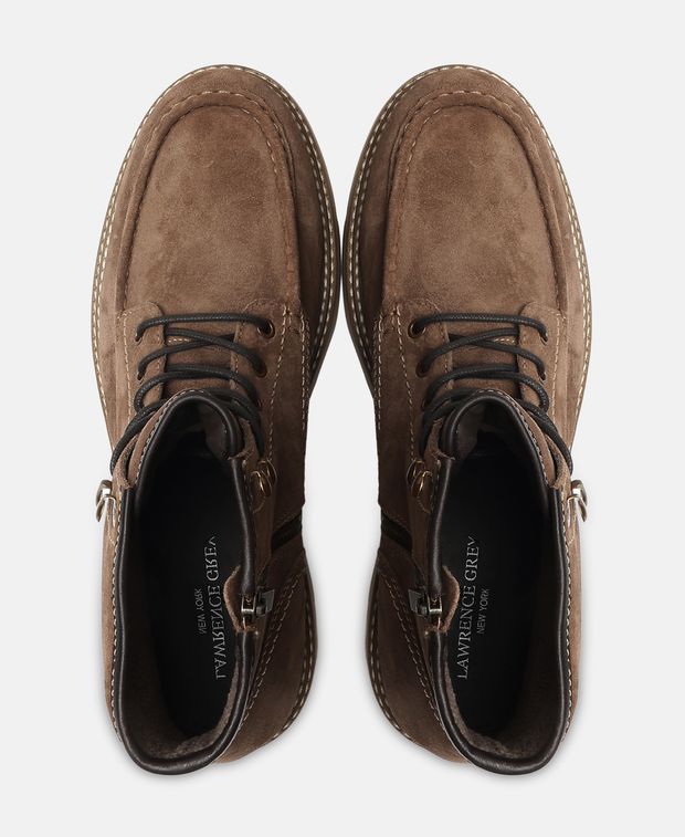 Schnürstiefeletten