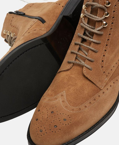 Schnürstiefeletten