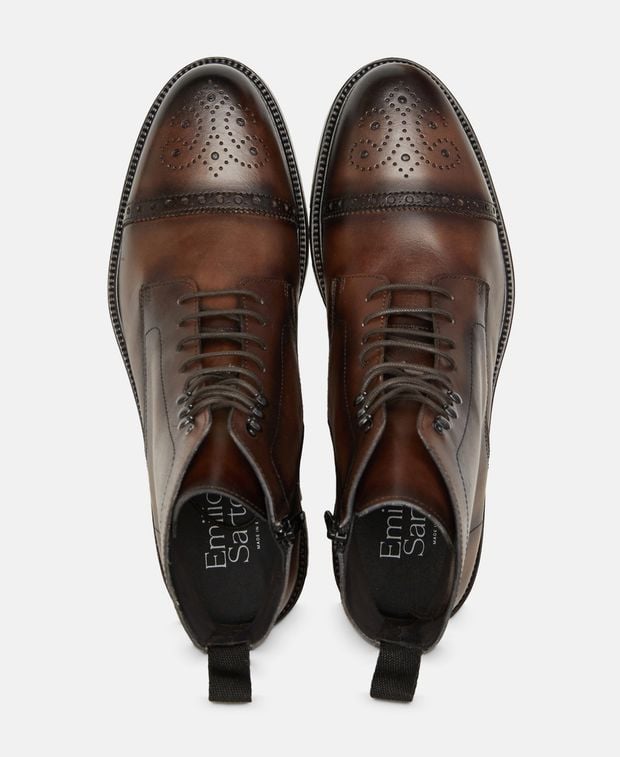 Schnürstiefeletten