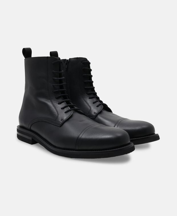 Schnürstiefeletten
