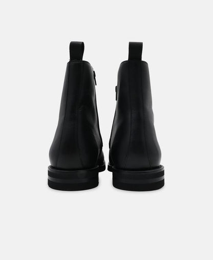 Schnürstiefeletten