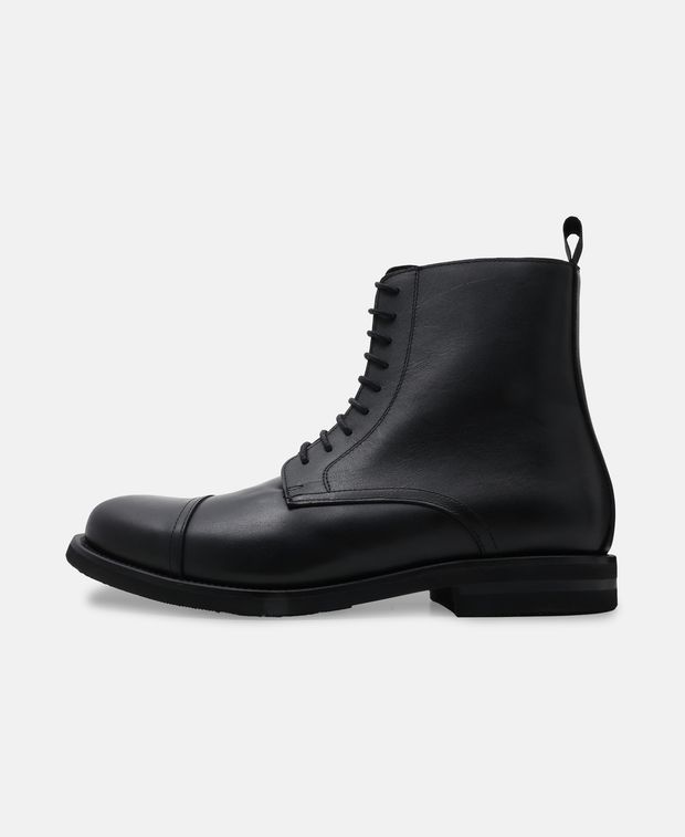 Schnürstiefeletten
