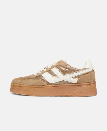 Sneaker