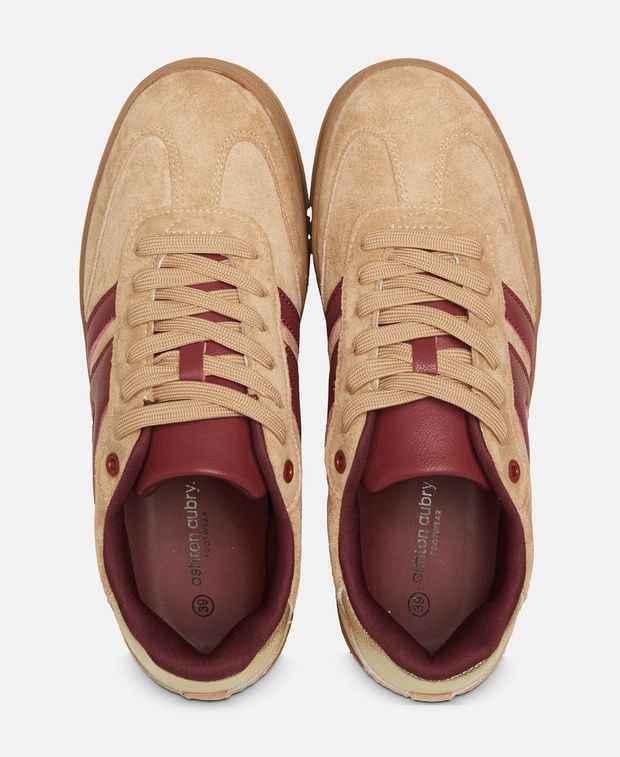 Sneaker
