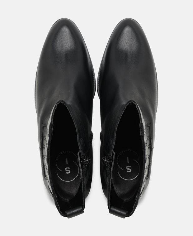 Chelsea Boots