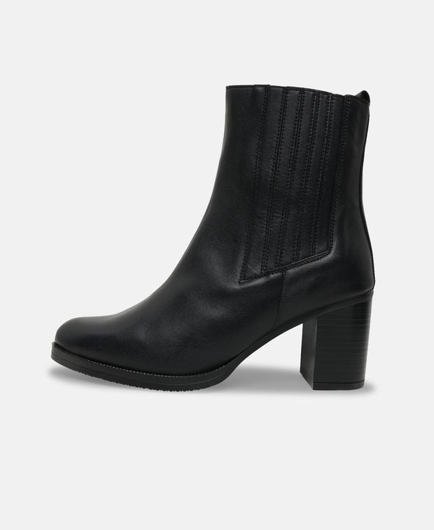 Chelsea Boots