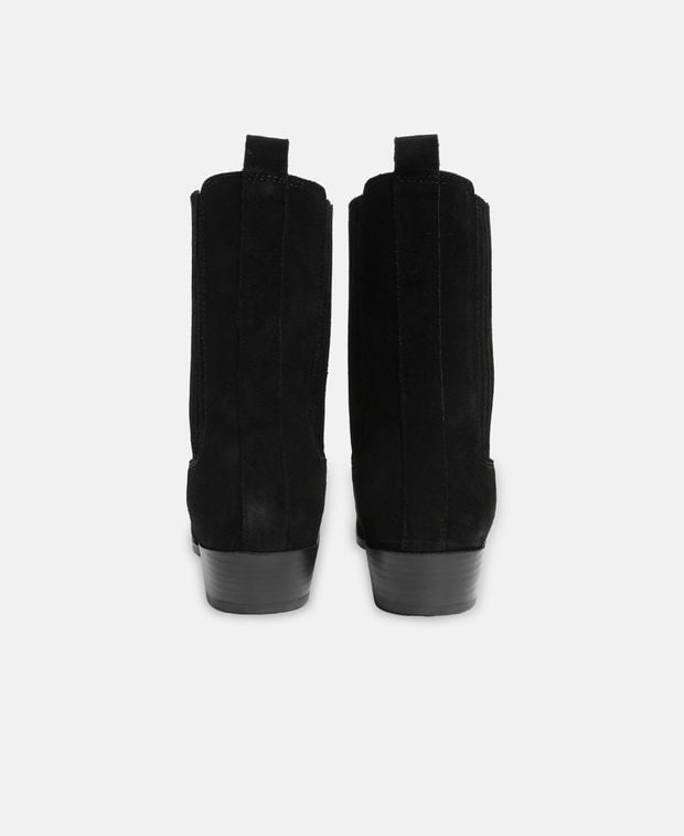 Chelsea Boots