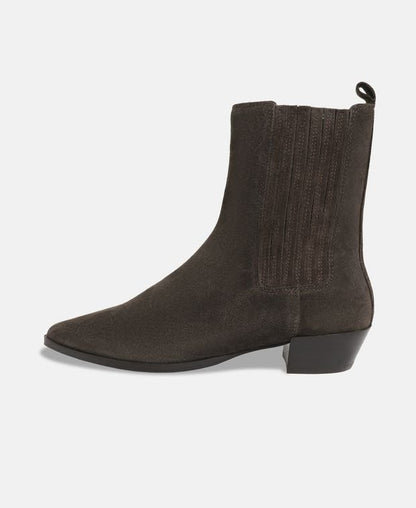 Chelsea Boots
