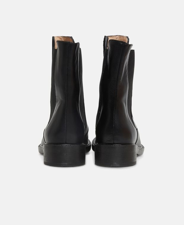 Chelsea Boots
