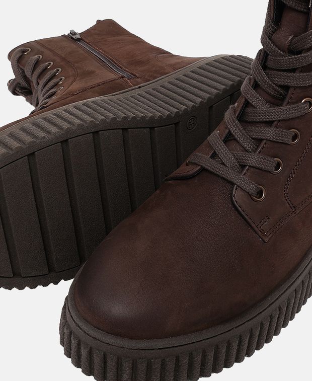 Schnürstiefeletten