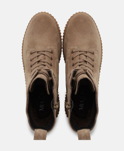 Schnürstiefeletten