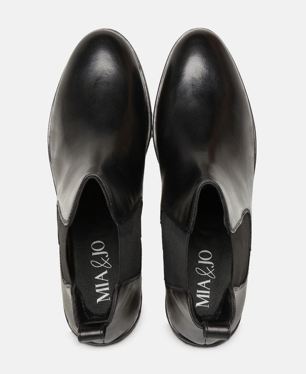 Chelsea Boots