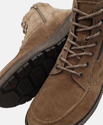Schnürstiefeletten