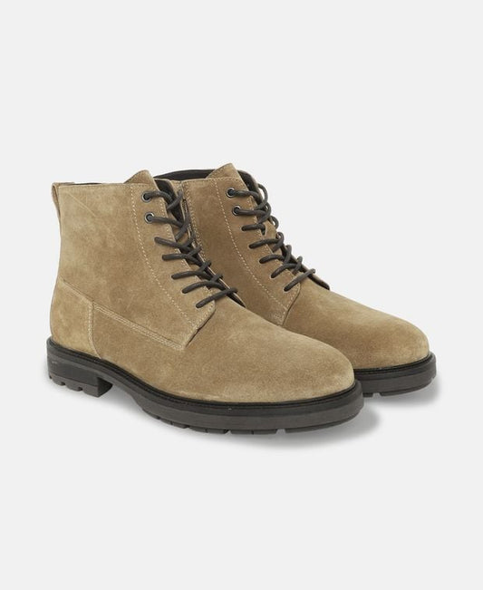 Schnürstiefeletten