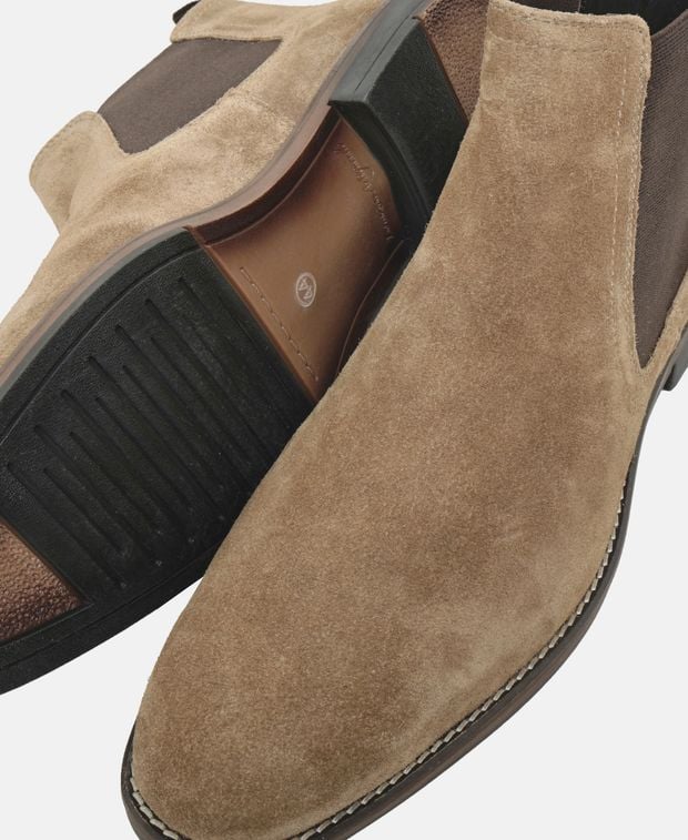 Chelsea Boots