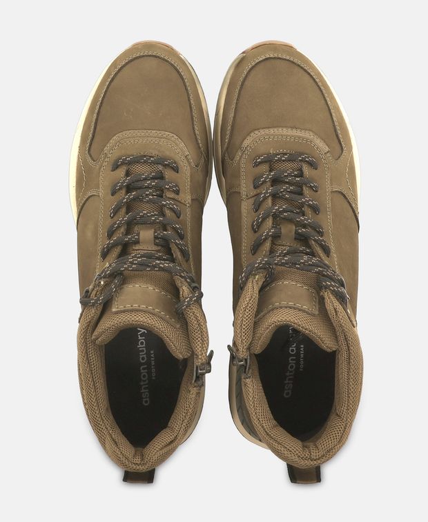 Schnürboots