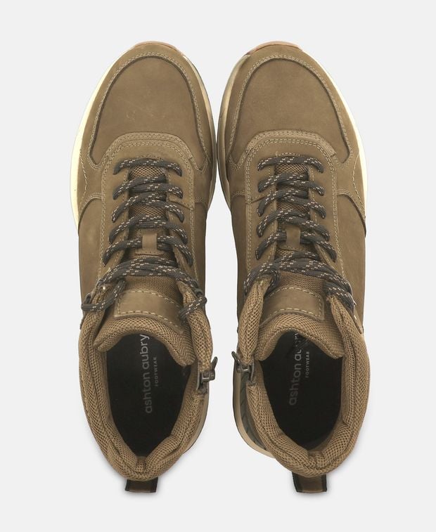 Schnürboots