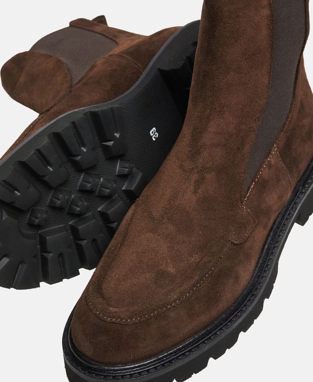 Chelsea Boots