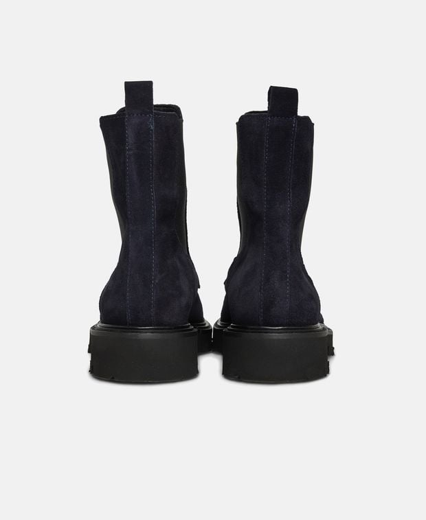 Chelsea Boots