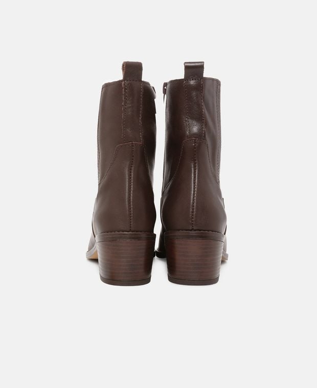 Chelsea Boots