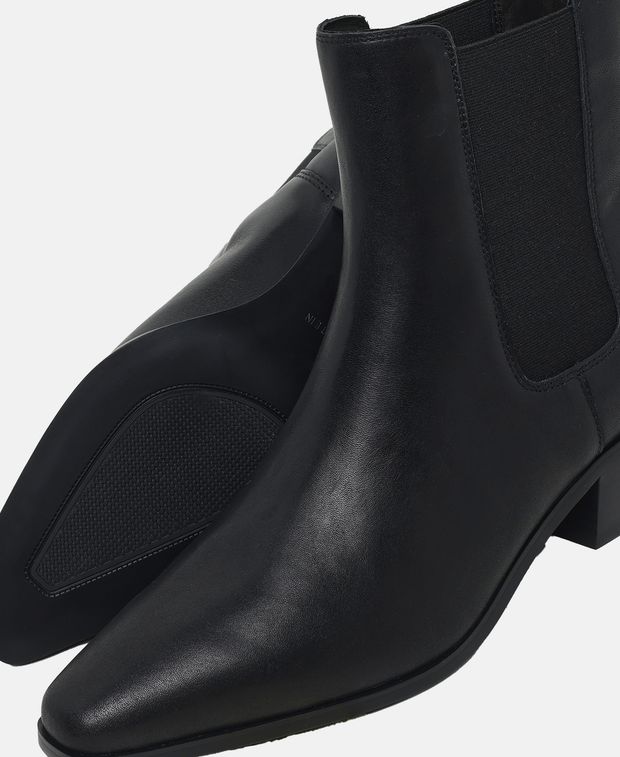 Chelsea Boots