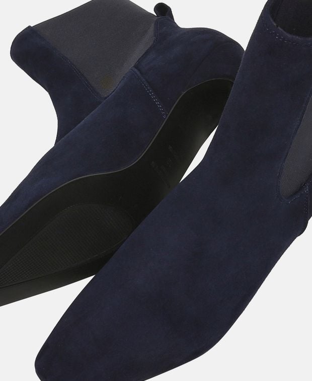Chelsea Boots