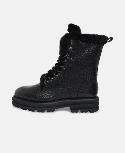 Schnürstiefeletten