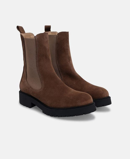 Chelsea Boots