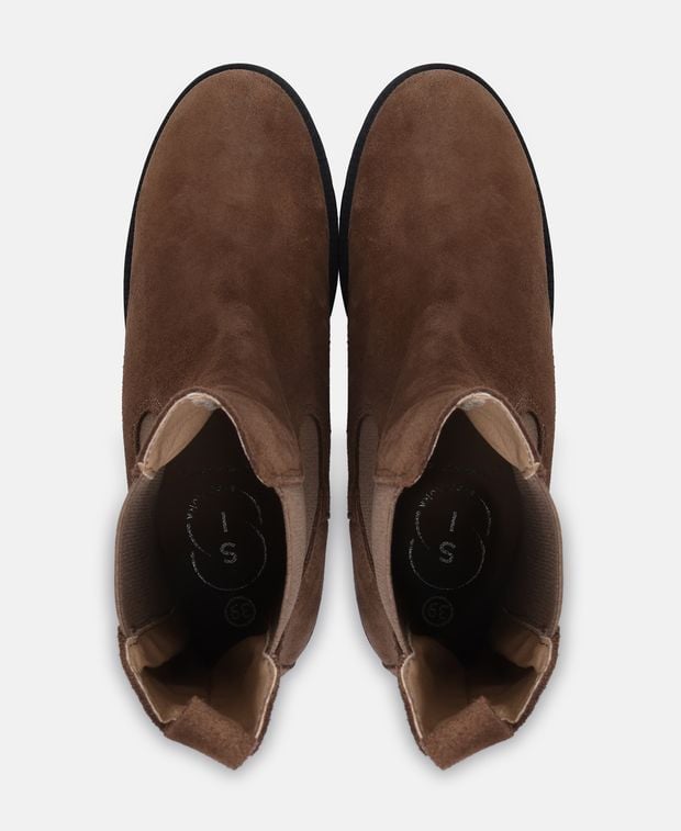 Chelsea Boots