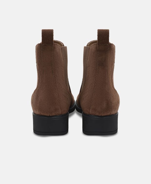 Chelsea Boots