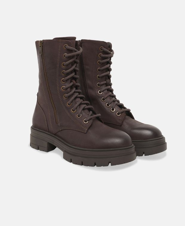 Schnürboots Dusty