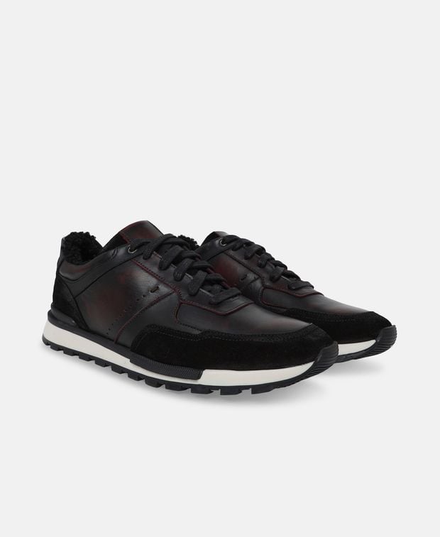 Sneaker