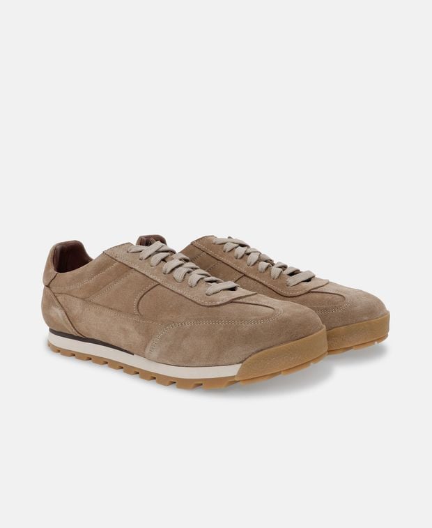 Sneaker